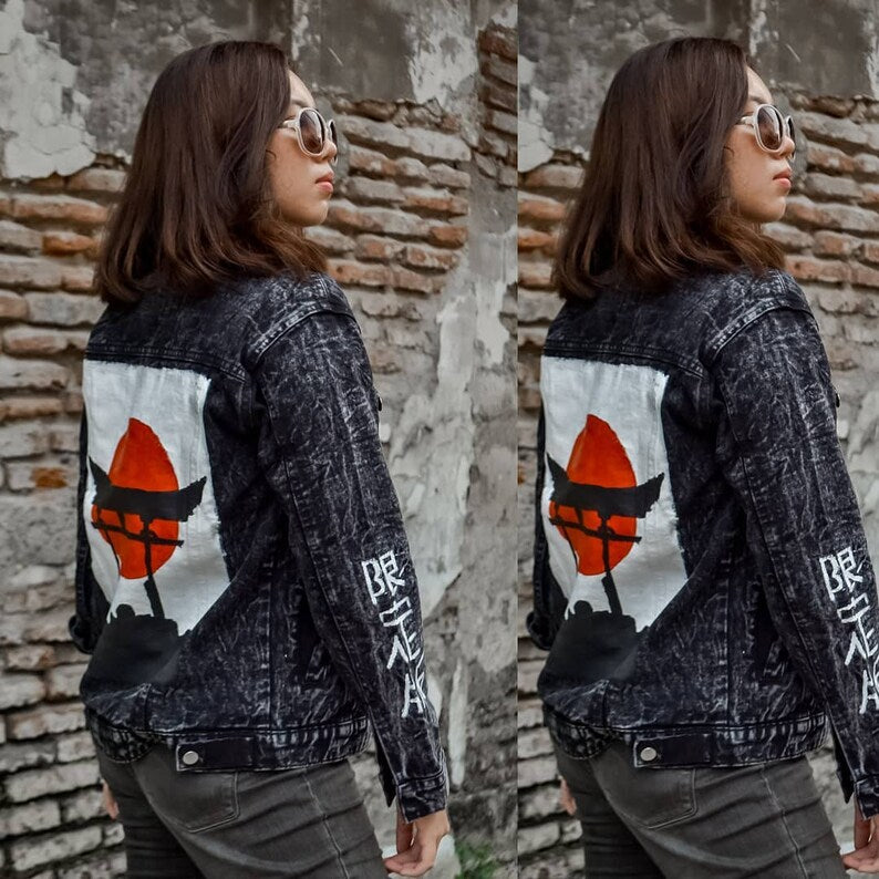 Harajuku torii gate in denim jacket street style art from japan concert outfit ideas